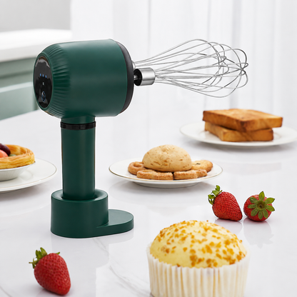 Fouet électrique vert rechargeable avec support rangement posé plan de travail