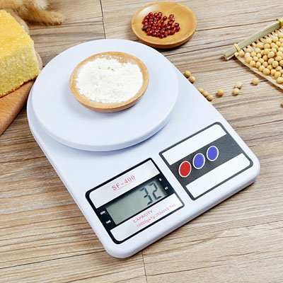 Balance Cuisine numérique pesant bol de sel