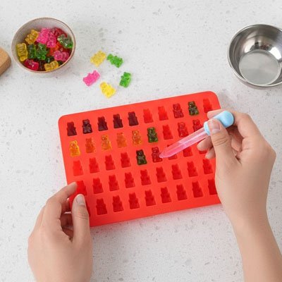 Moules en silicone rouge forme ours