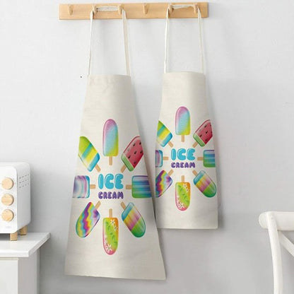 tablier de cuisine à motif de glaces suspendus à porte manteau mural